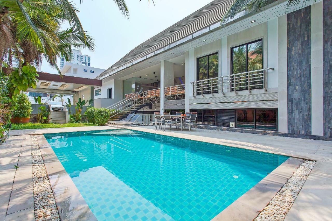 Royale Grand Villa Pattaya Exterior photo