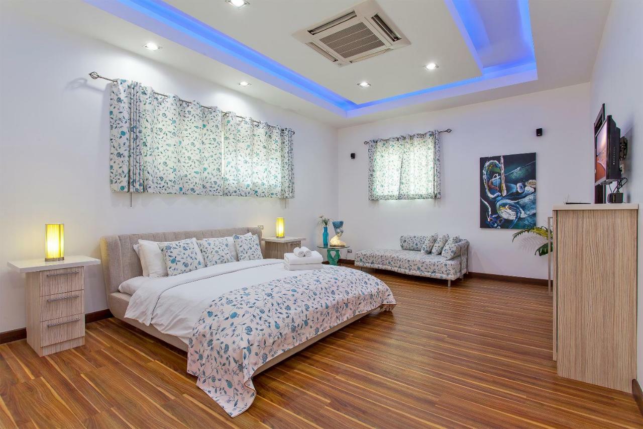 Royale Grand Villa Pattaya Exterior photo